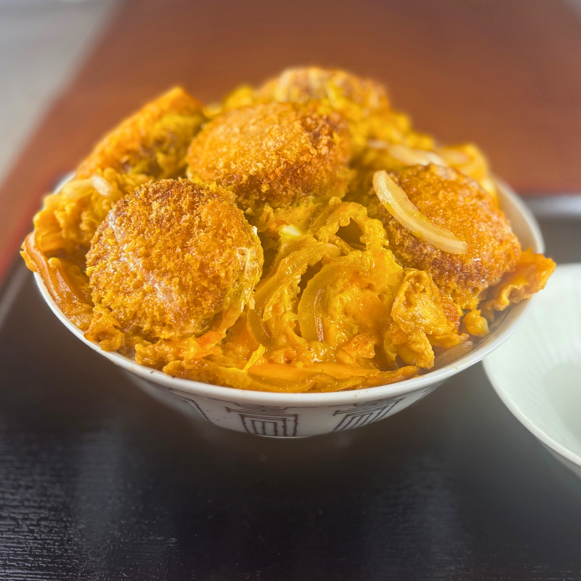 デカ盛り！！ソセカツ丼